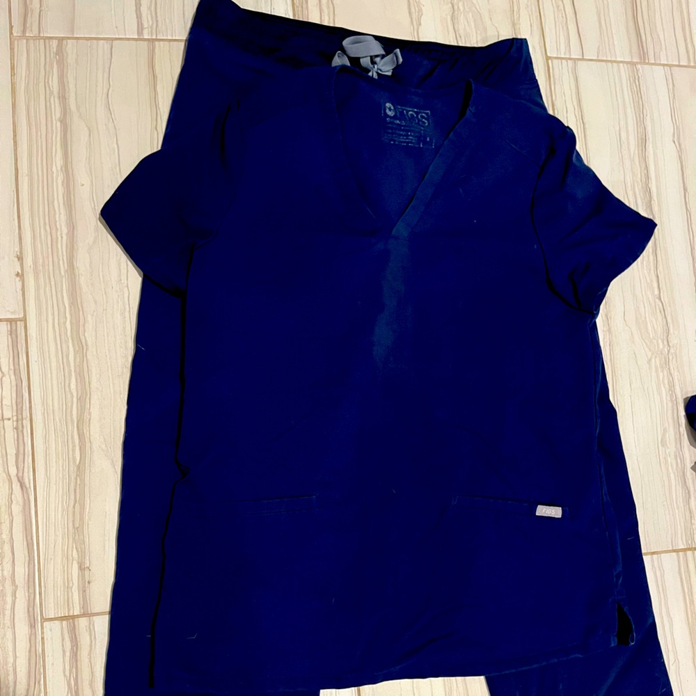 FIGS scrubs